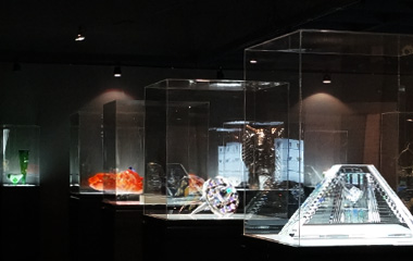 SUWAガラスの里の美術館